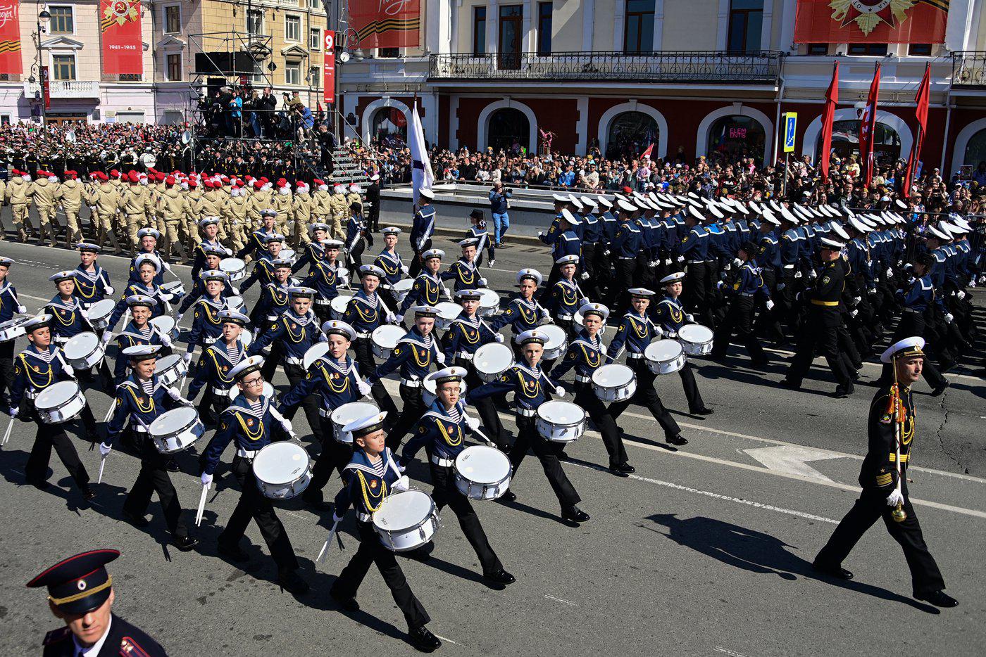 Проход сводного оркестра.