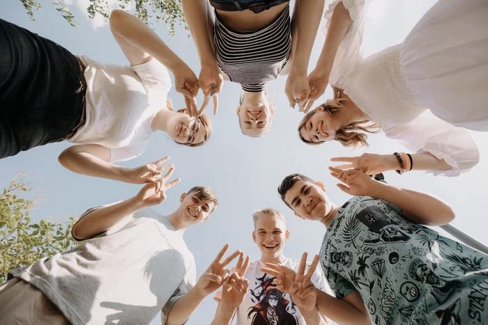 Сколько можно заработать за грядущие летние каникулы? Metro рассмотрело варианты подработки для подростков