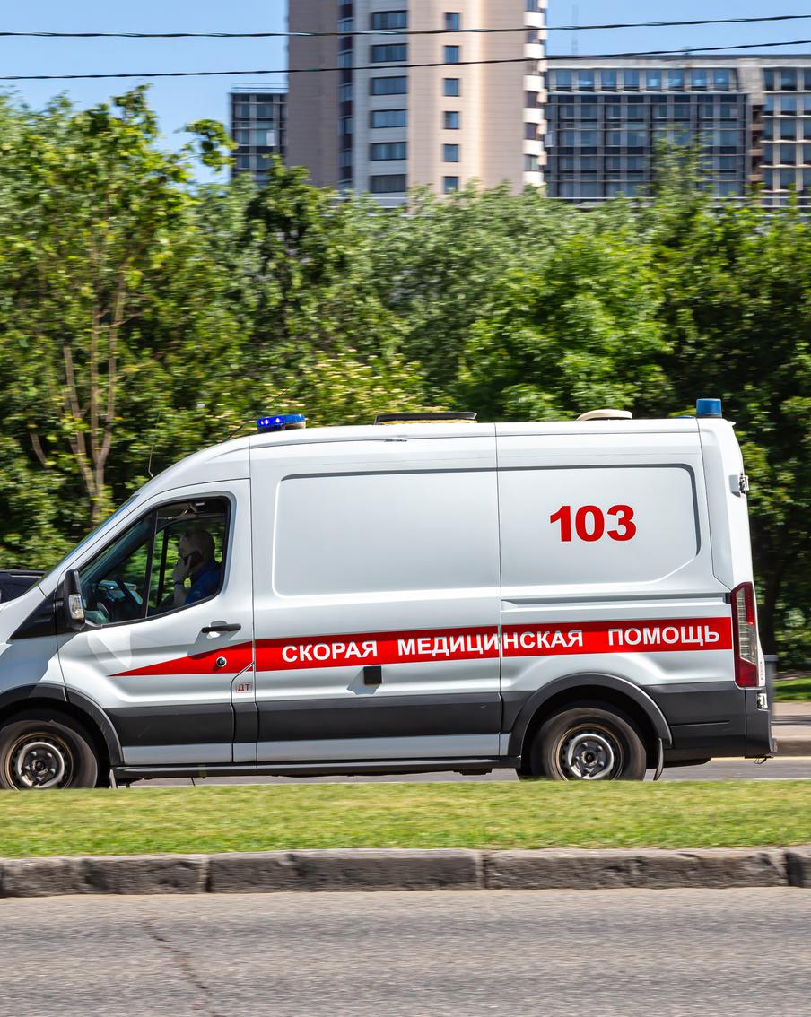 На Юге Москвы ранили инспектора УФСИН