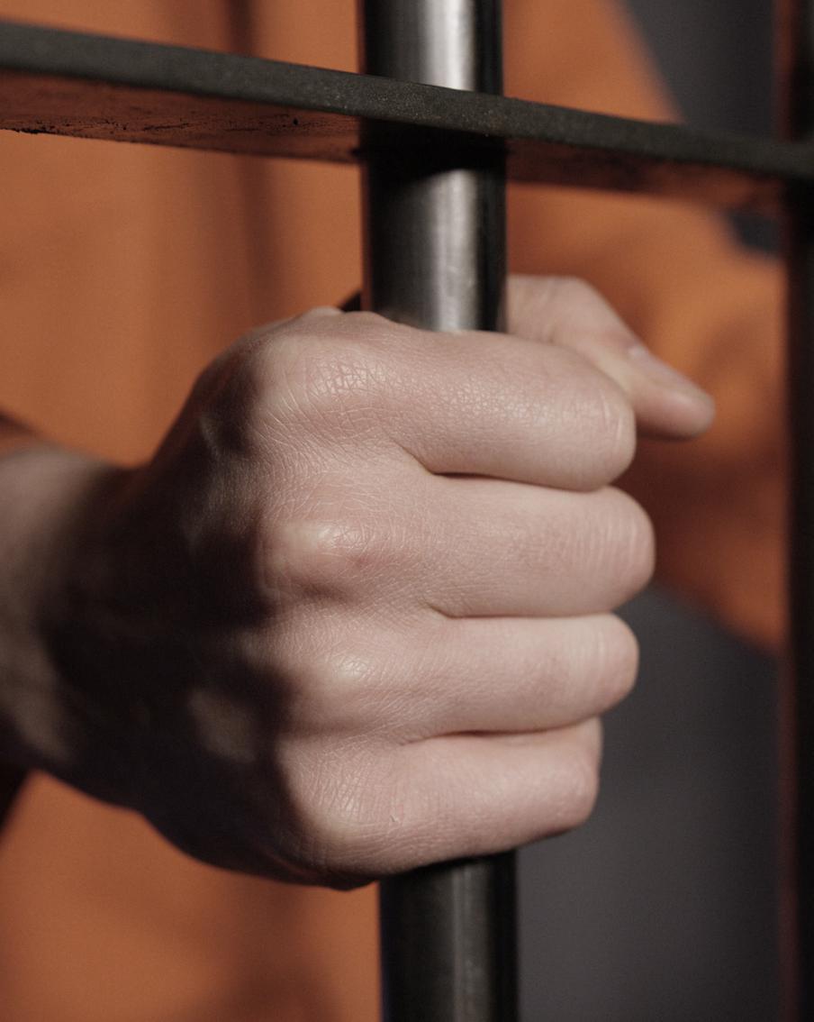 В США мужчина получил восемь пожизненных сроков