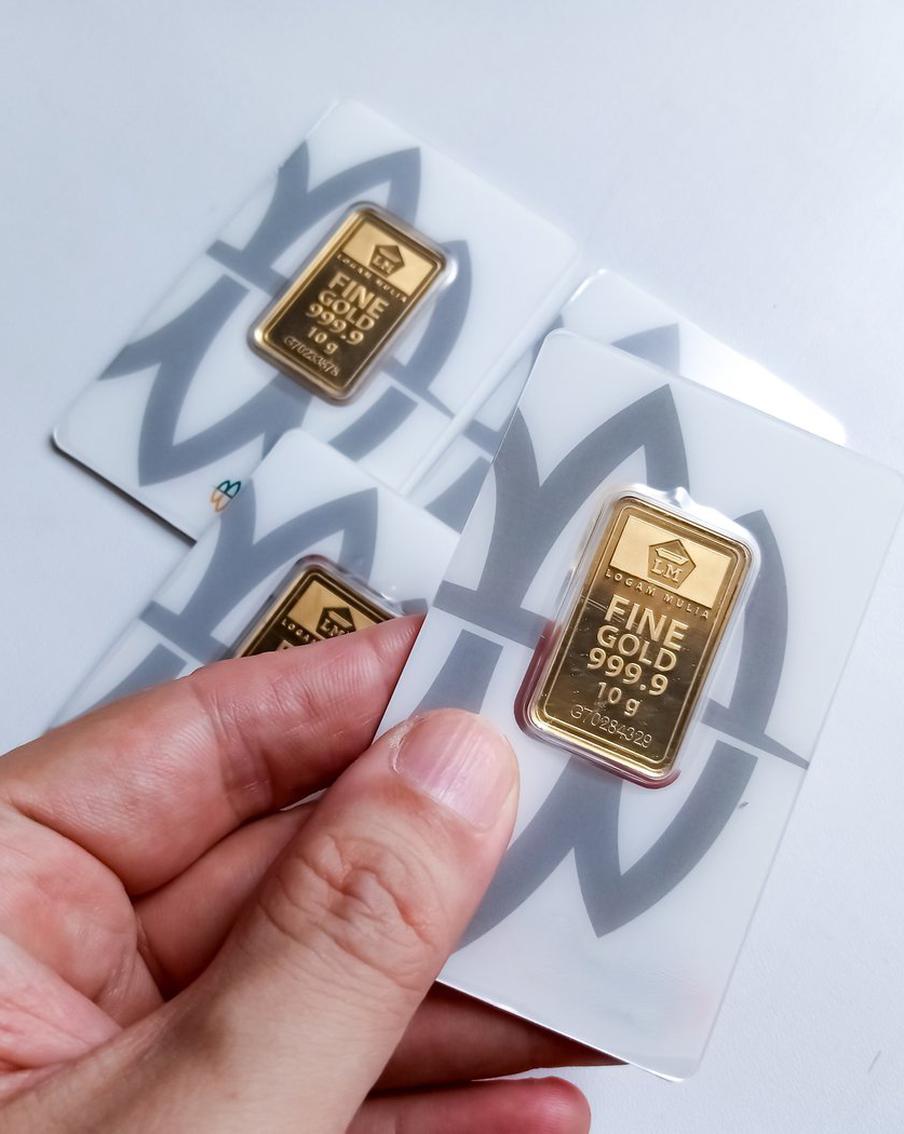 Жёлтый дьявол похитит души россиян: государство начало продавать золотые слитки гражданам