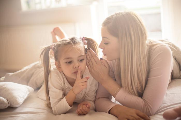 Многие родители опасаются говорить с детьми о сексе. Но этот разговор должен состояться обязательно