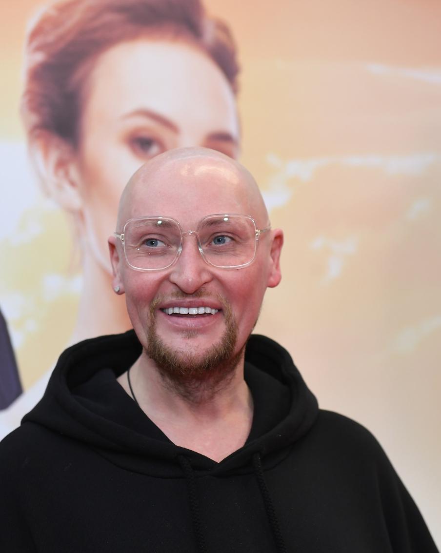 Певец Шура отозвался о вокальных данных самого эксцентричного музыкального критика