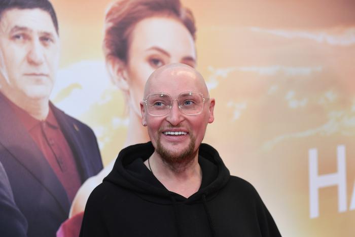 Певец Шура отозвался о вокальных данных самого эксцентричного музыкального критика