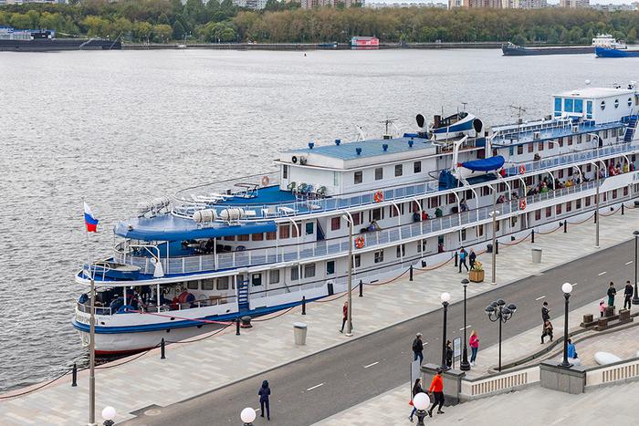 Горожане получили возможность отправиться в речные путешествия с Южного и Северного речных вокзалов
