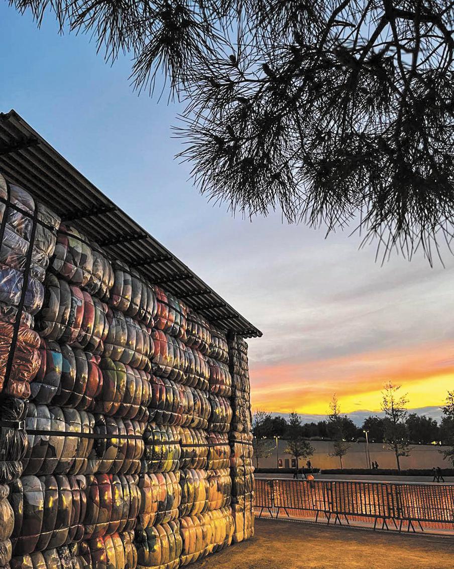 Европа завалила Африку своей старой одеждой. В Найроби напомнили о проблеме "перепотребления" одежды из массмаркета