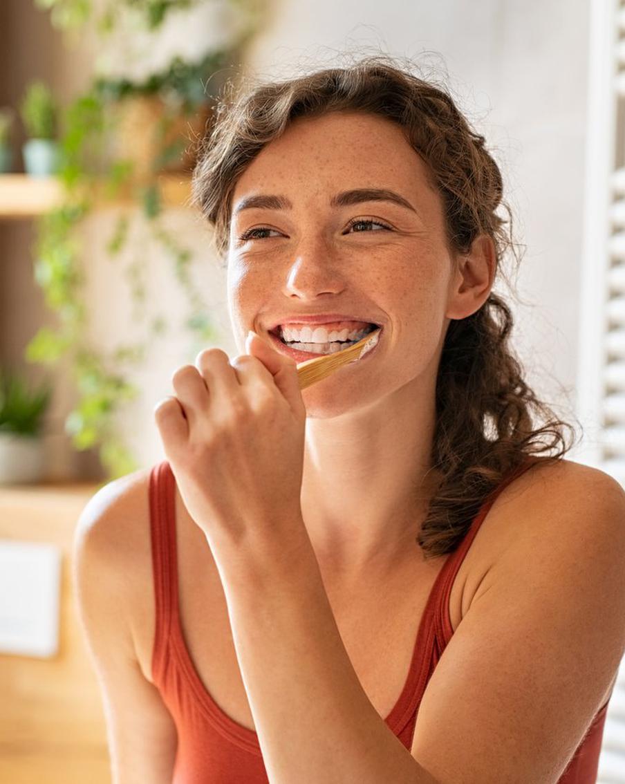 Зубы так же страдают от стрессов, как и все остальные системы организма. Как правильно защитить их