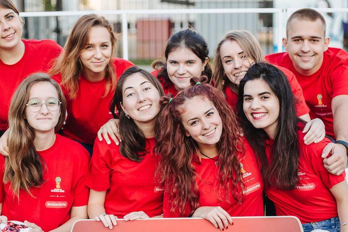 Помогать другим хочет всё больше москвичей. Среди волонтёров столицы много школьников и молодёжи