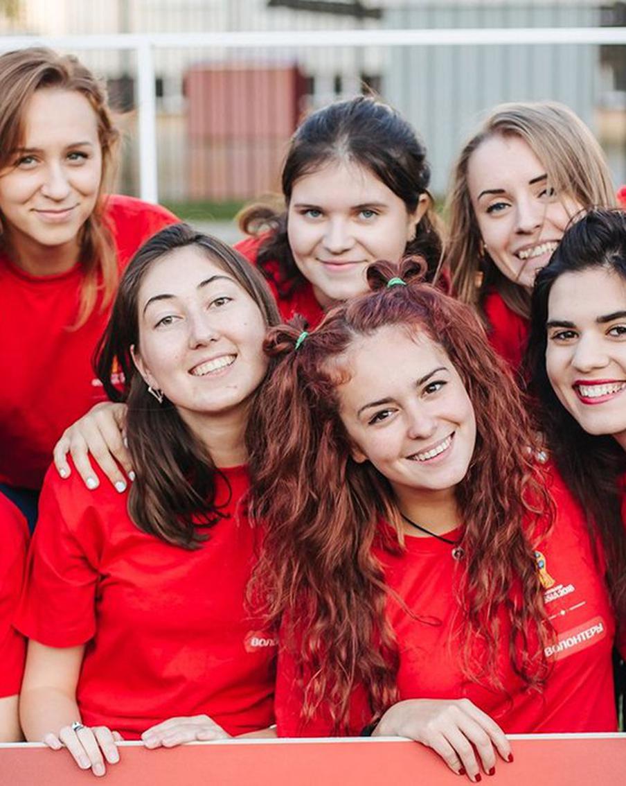 Помогать другим хочет всё больше москвичей. Среди волонтёров столицы много школьников и молодёжи