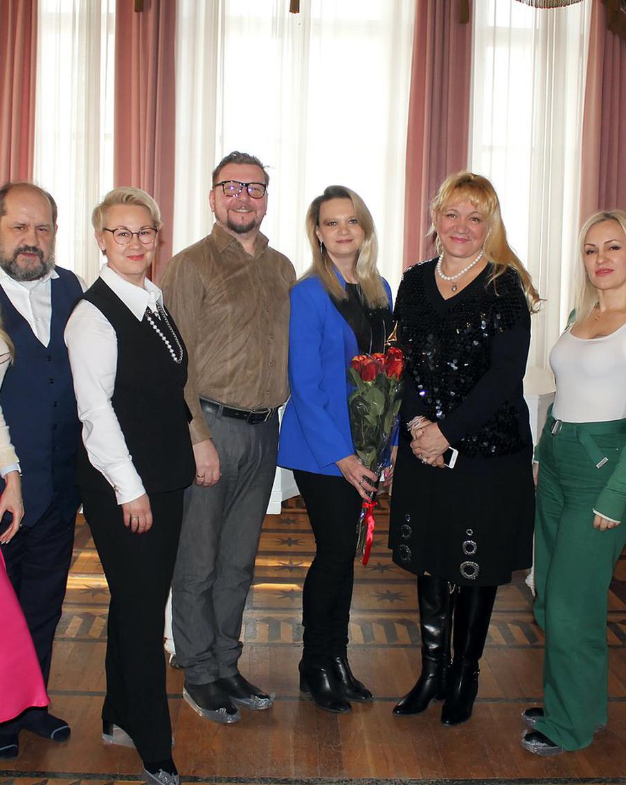 Переделкино пахнет книгами, а Валаам – ладаном: парфюмеры принюхались к городам и создали новые ароматы