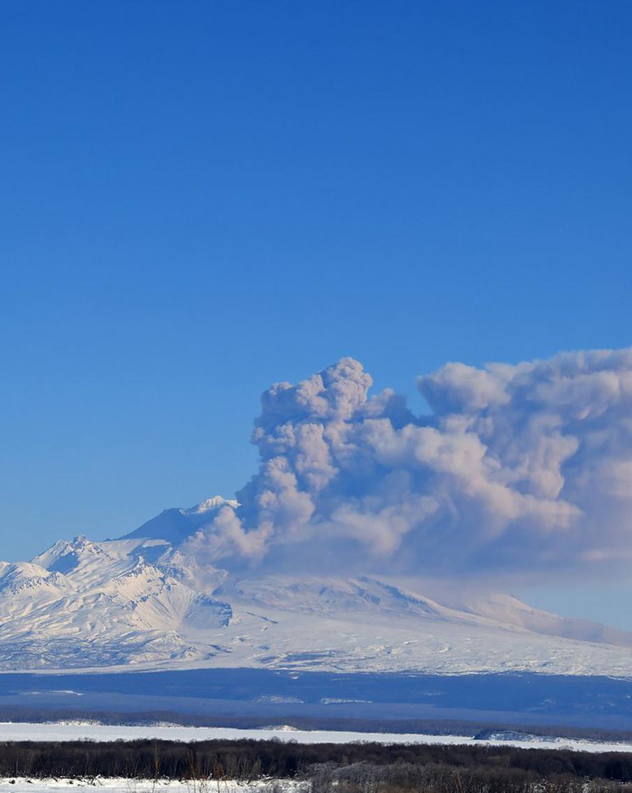 Детей из затронутых извержением Шивелуча посёлков привезли в лагерь