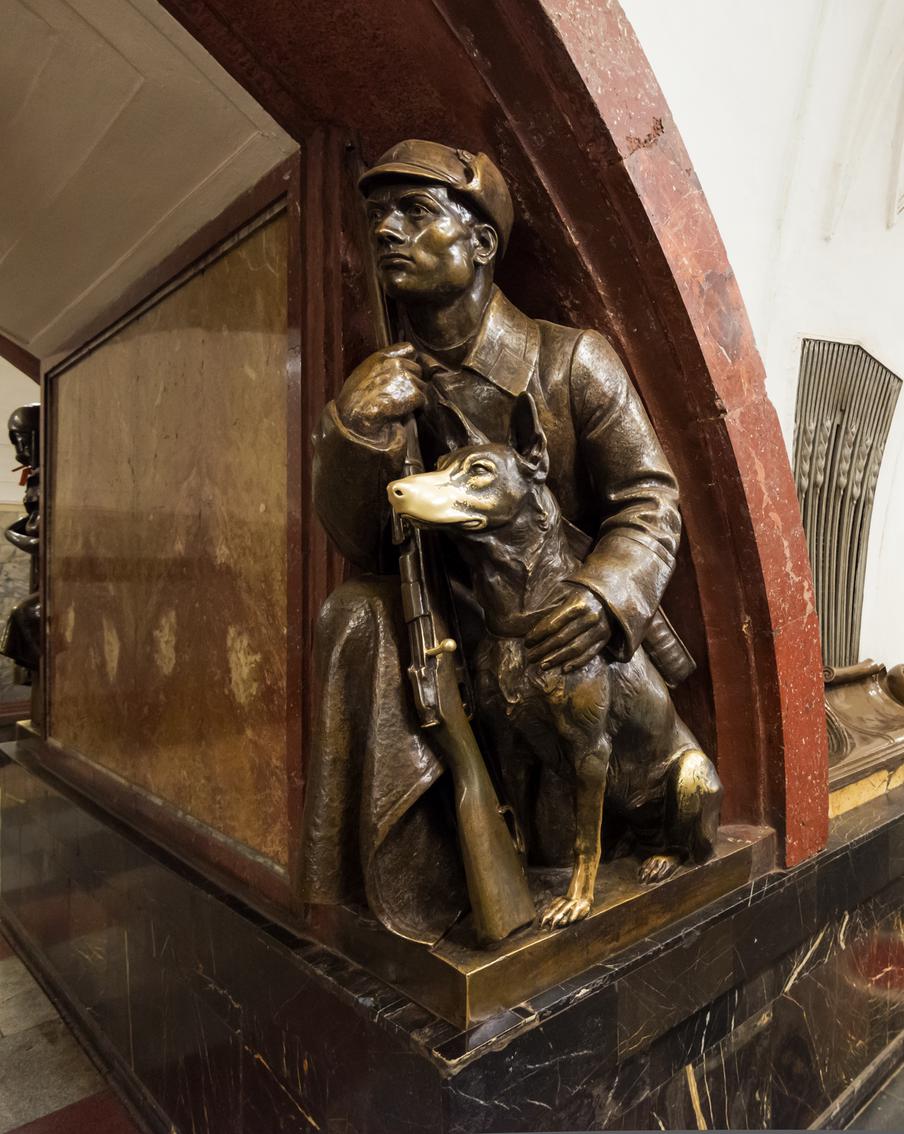 Президент Эритреи спустился в московское метро