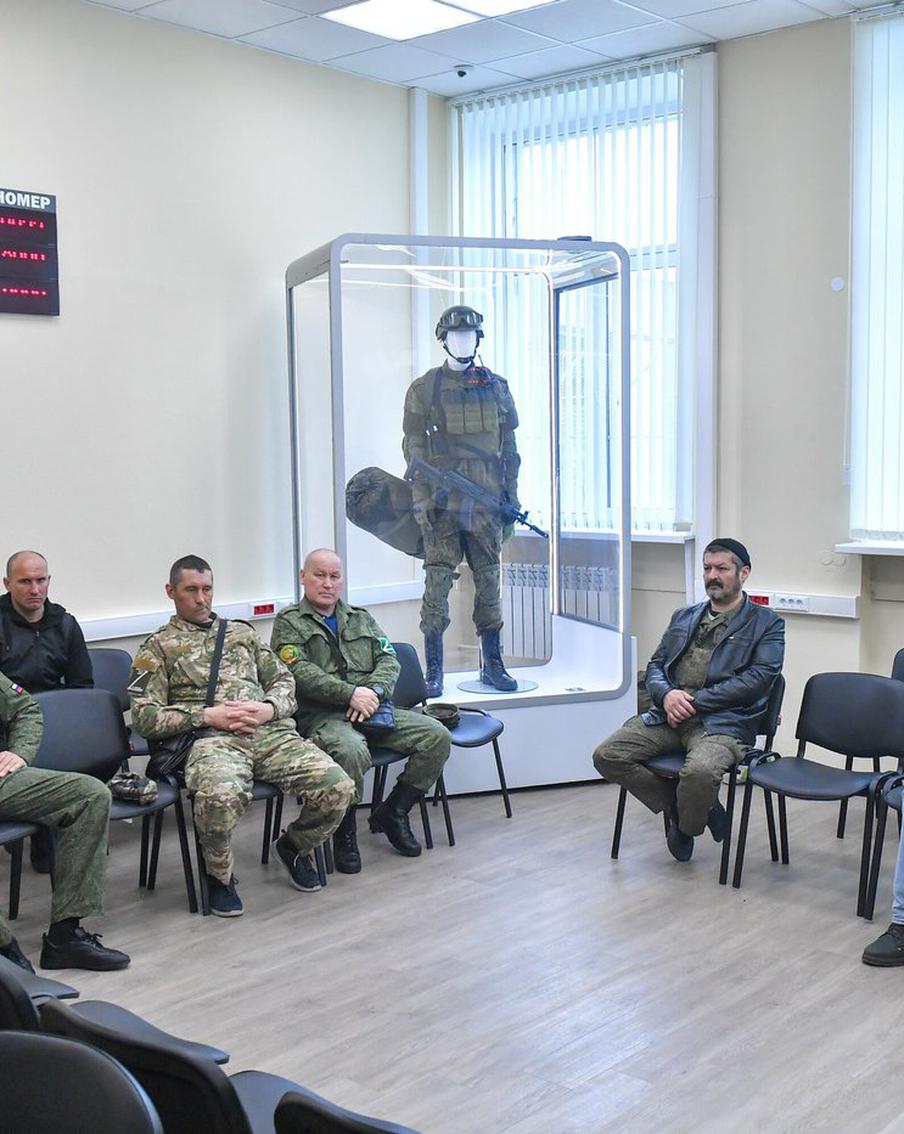 Будущие контрактники рассказали, что они не могут остаться в стороне, потому что безгранично любят свою страну