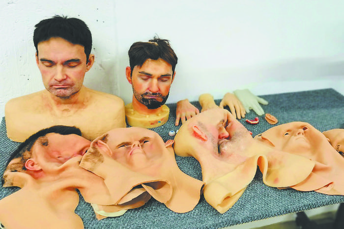 "Кажется, я услышал что-то агрессивное": репортаж с завода по изготовлению человекоподобных роботов