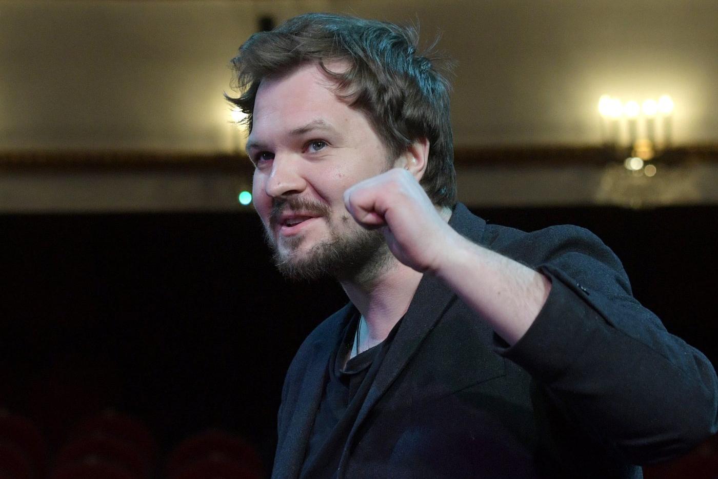 С будущего сезона новым главным режиссёром Александринского театра будет молодой Кобелев