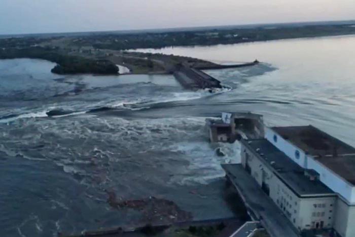 Из-за разрушения Каховской ГЭС был введён режим ЧС