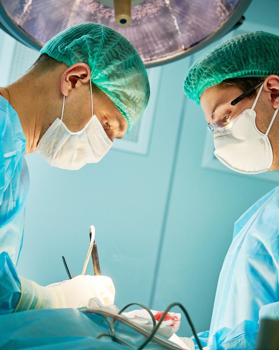 В Морозовской больнице врачи удалили младенцу огромную кисту