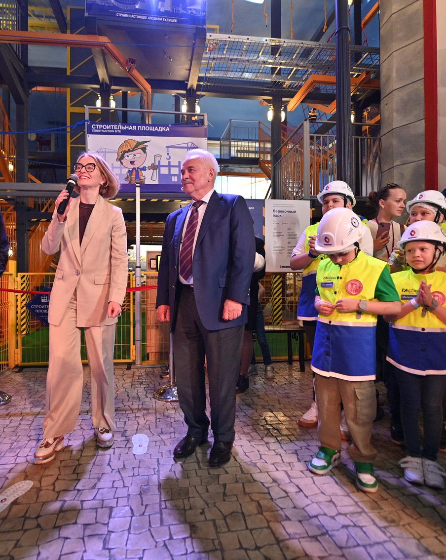 "Мосинжпроект" знакомит детей с профессией строителя: в "Кидзании" открылась "Строительная площадка"