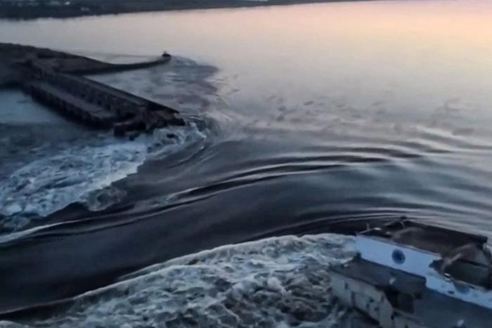 Metro выяснило у экспертов, что ожидать после разрушения Каховской ГЭС