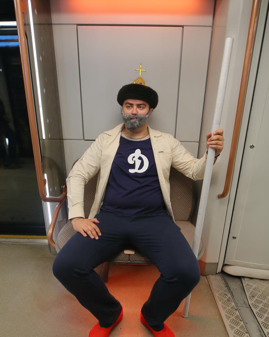 Царь – он и в метро в час пик царь!