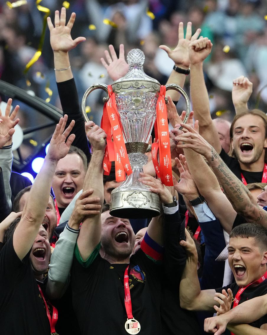 ЦСКА выиграл кубок России по футболу: армейцы обыграли "Краснодар" в серии пенальти