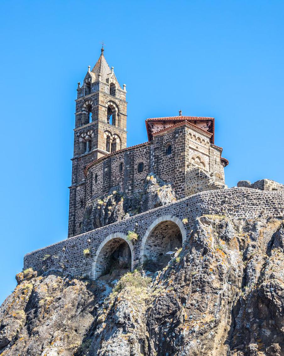 5 культовых религиозных сооружений, поражающих воображение. Metro рассказывает о самых необычных инженерных решениях