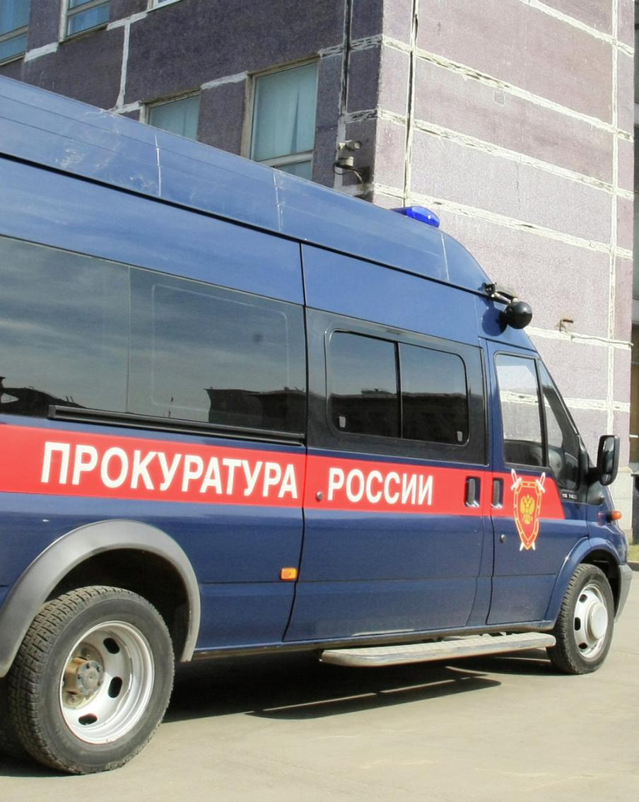 В Иркутской области прокуратура проверит инцидент с загрязнением топливом реки Лены