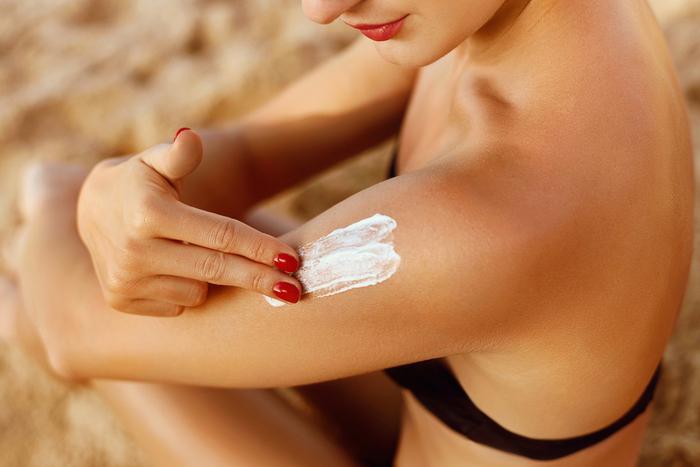 Солнечные лучи могут стать опасным врагом, если вы не научитесь правильно от них защищаться