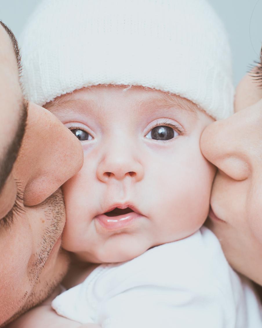 Названы самые необычные имена маленьких москвичей: среди девочек – Светозара и Эврика, среди мальчиков – Фома и Модест