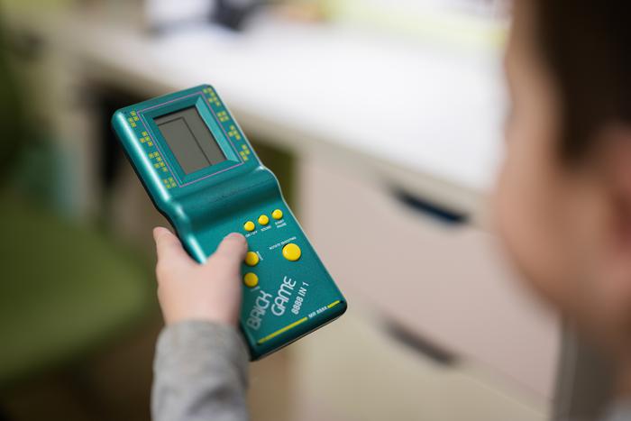 Навалить кирпичей: россияне готовы платить за ностальгию