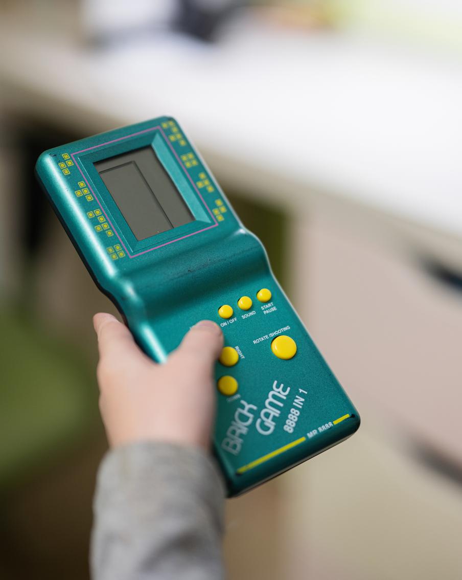 Навалить кирпичей: россияне готовы платить за ностальгию