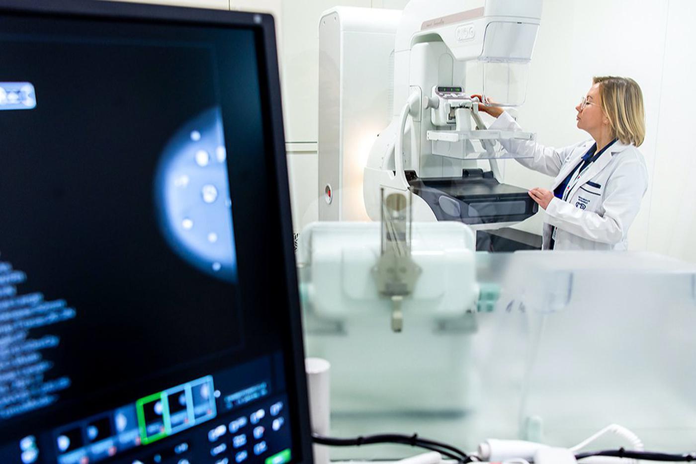 Собянин объявил о завершении строительства якорного онкостационара столицы