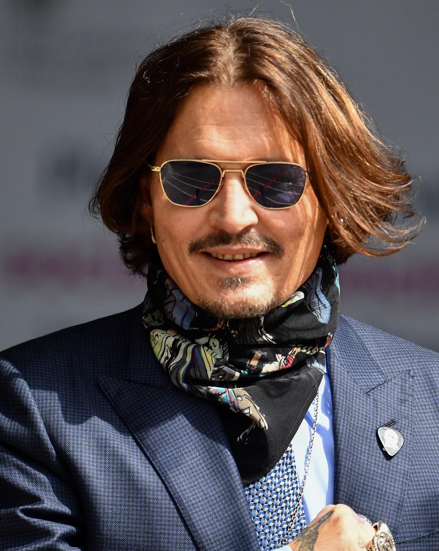 Депп решил, на что потратит компенсацию от бывшей: миллион долларов он распределит между пятью благотворительными фондами