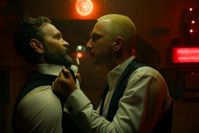 Сказка о потерянном времени в кино стала реальностью. На экраны вышел новый фантастический фильм "Сквозь время"