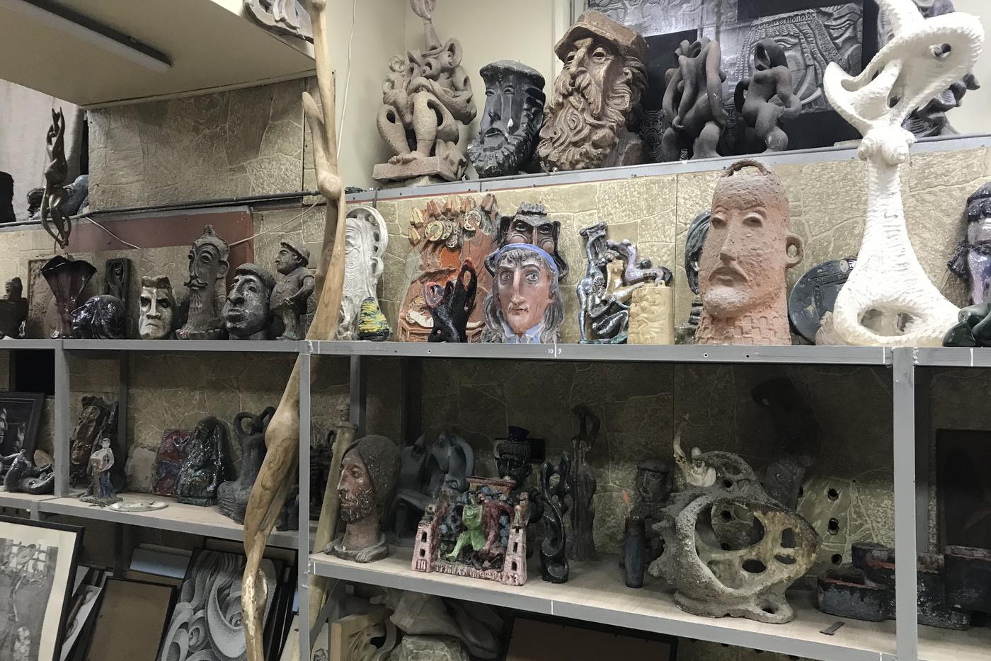 В мастерской. Портреты Владимира Лемпорта. 