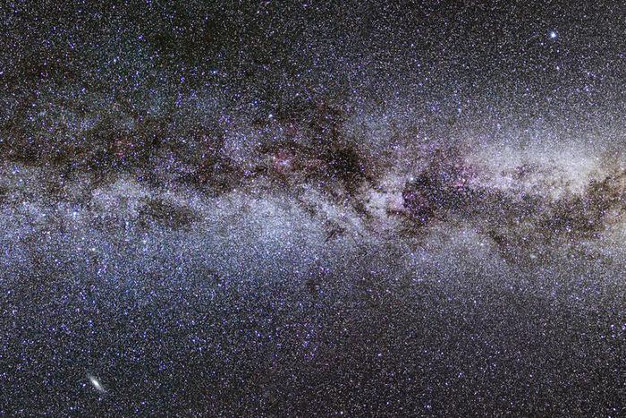 Йельские астрономы открыли древнее бедное металлами звёздное скопление