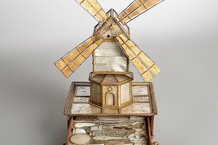 Чем визуальный мир отличается от материального, рассказывают предметы в музее "Собрание"