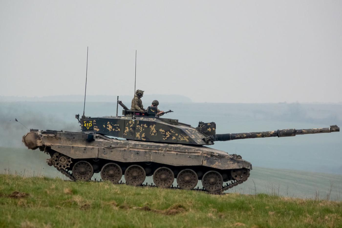 У фронта замечены британские танки Challenger, наступление Украины в Запорожье сорвано