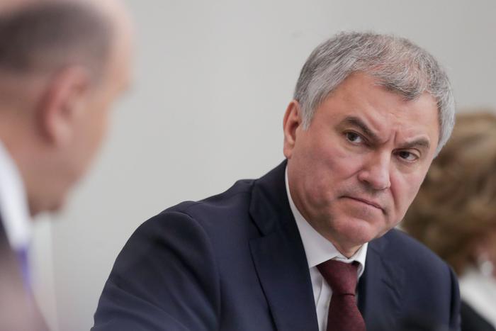 Уехавшие в начале СВО могут вернуться, пока не поздно: об этом заявил спикер Госдумы Вячеслав Володин в своём Telegram-канале