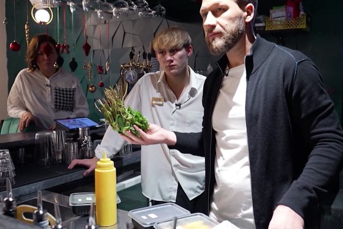 Шеф! Всё пропало! Добрый и злой зритель оценивали, как шеф-повар Илья Захаров наводит порядок в подольском ресторане