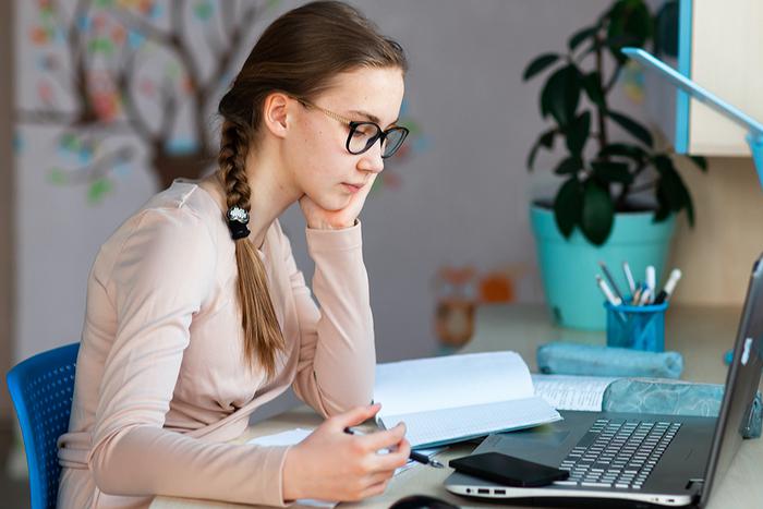 Московским школьникам помогают выбрать вуз: рекомендации даёт сервис Московской электронной школы