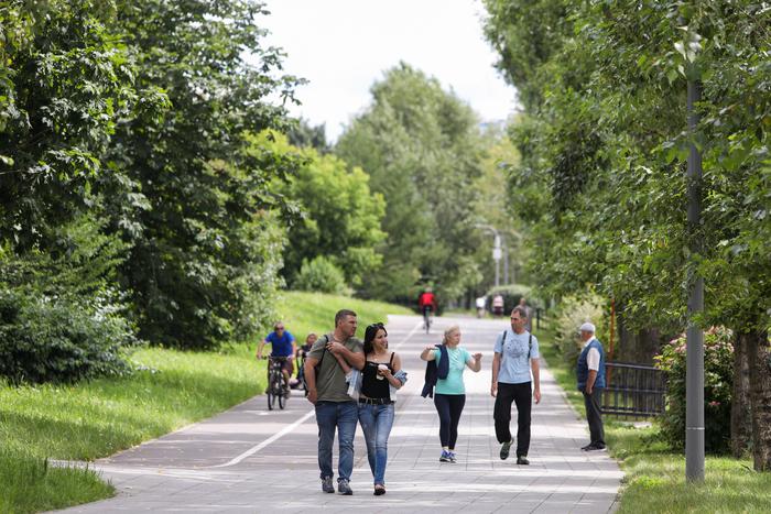 Новые современные парки и уютные скверы появляются в столице на месте заброшенных пустующих территорий