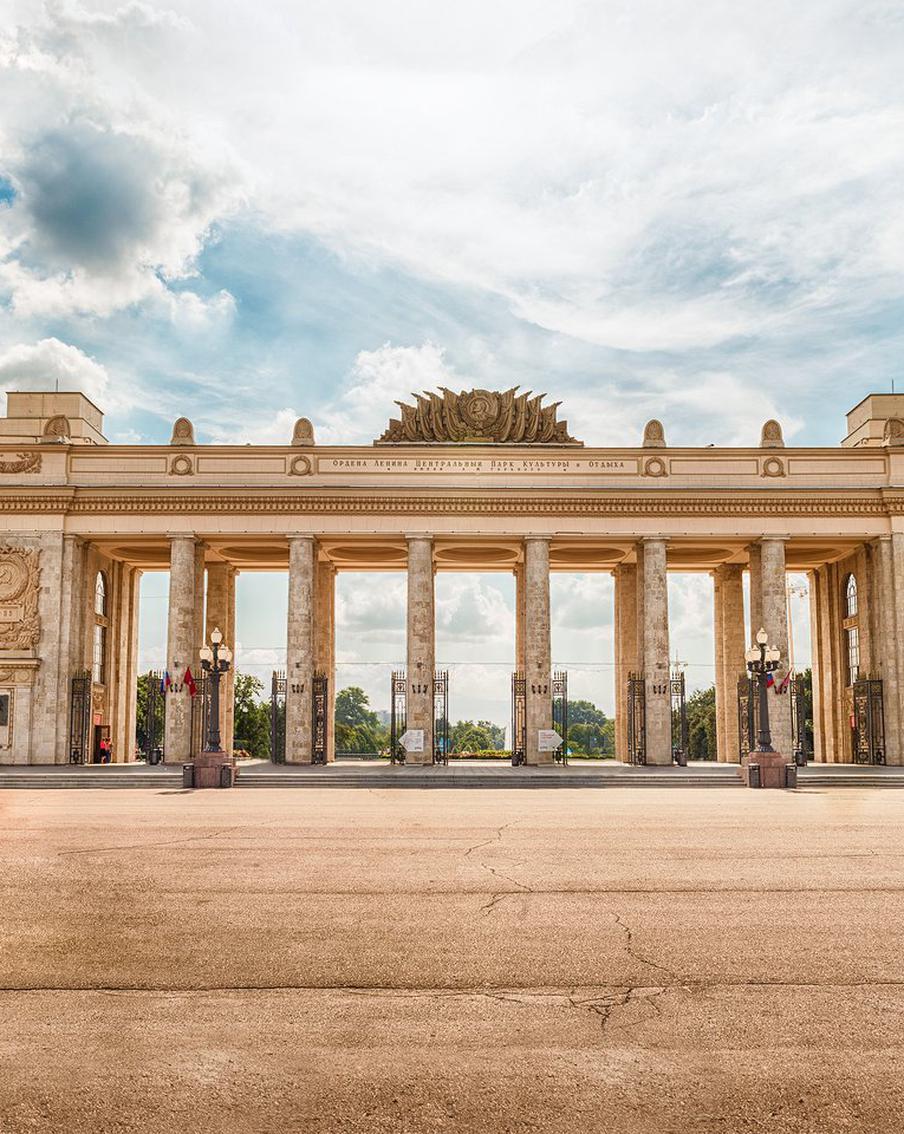 Из-за режима КТО перенесены выпускные: праздники состоятся 1 июля