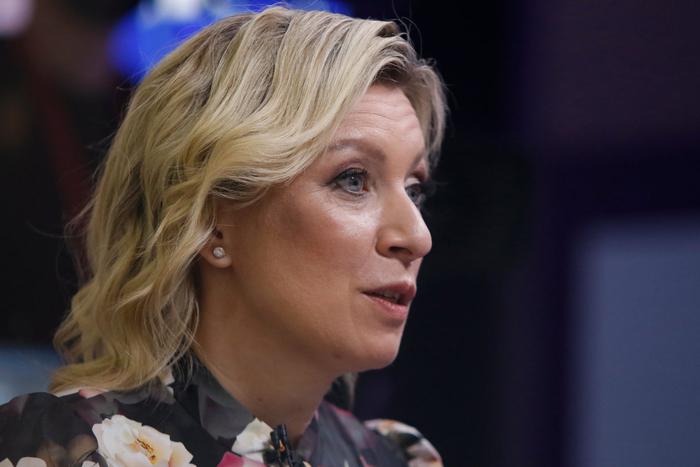 Захарова призвала россиян объединиться: если мы сейчас не сделаем этого, ничего уже не будет важно