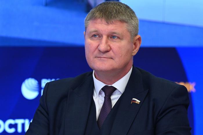 Россия прошла важнейший экзамен: такое заявление сделал депутат Госдумы от Крымского региона Михаил Шеремет