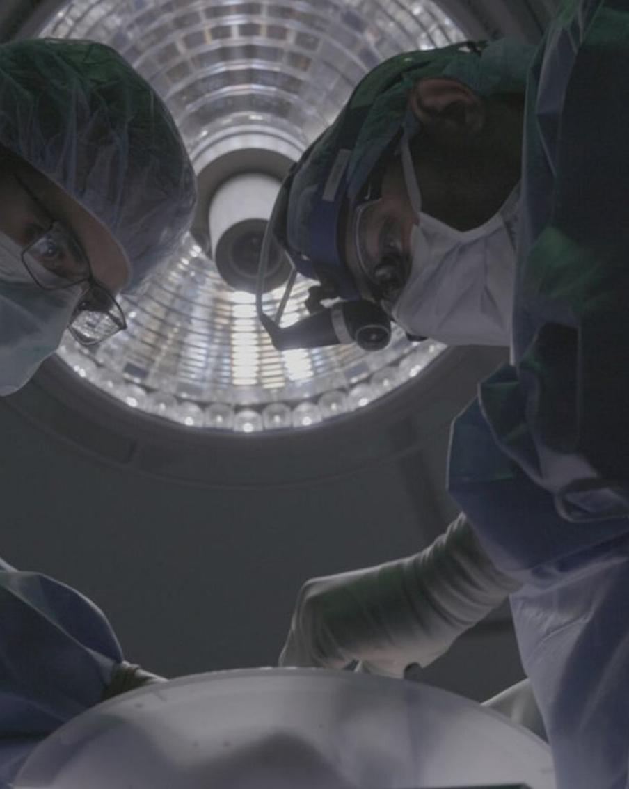 Отдать или не отдать почку незнакомцу – вот в чём вопрос: журналистка решилась на операцию и сняла об этом фильм