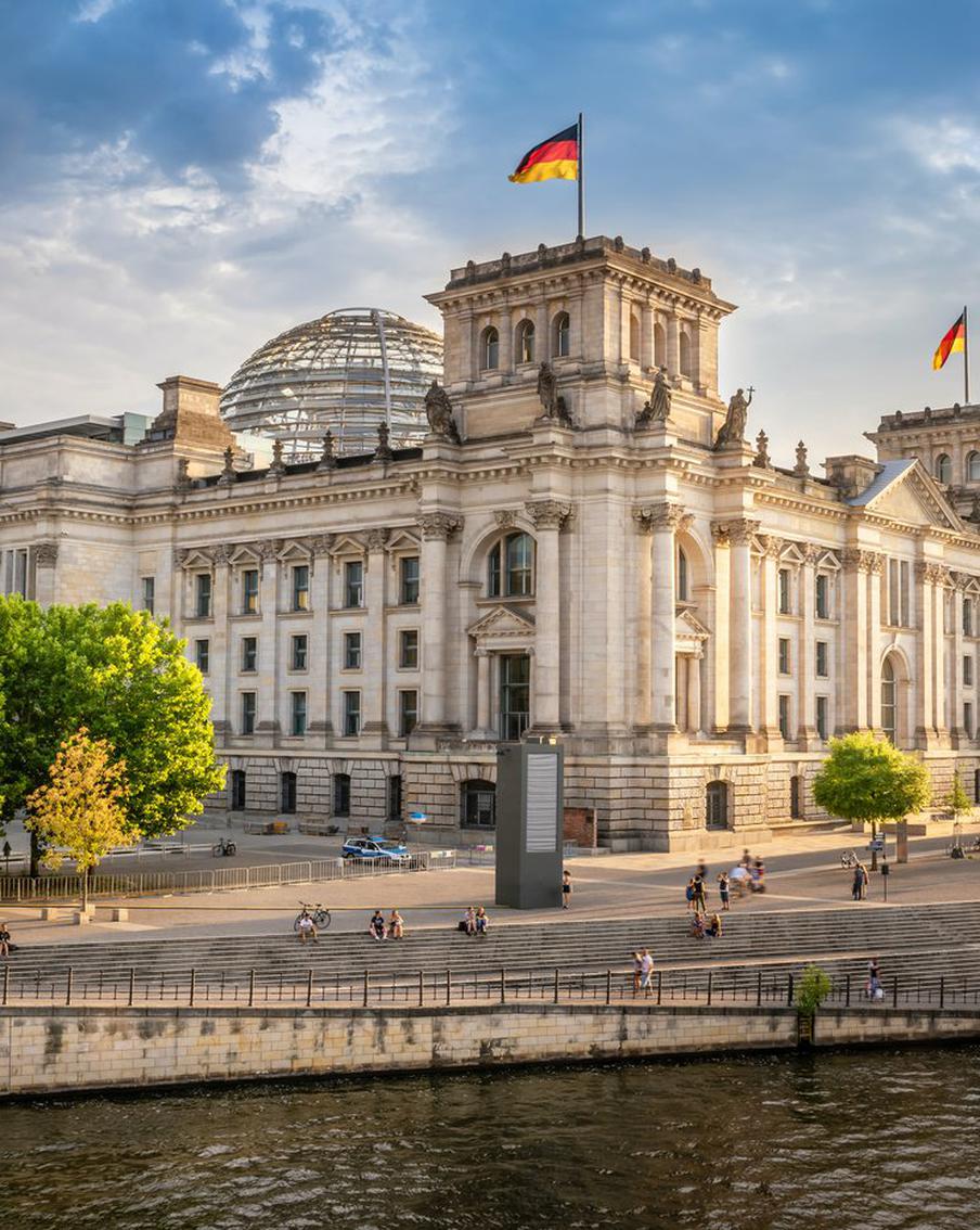 Германия против: ФРГ не хочет передавать активы России Украине, опасаясь репараций Польши за Вторую мировую