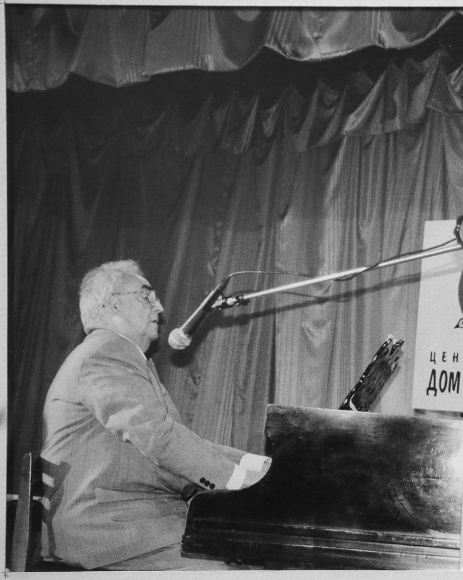 Чемпион мира по шахматам всю жизнь мечтал быть оперным певцом