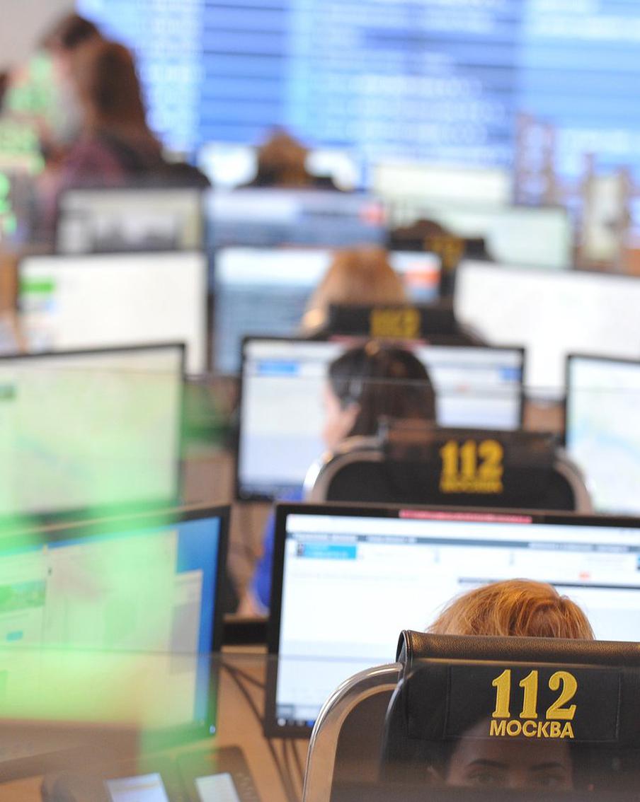 Столичная служба реагирования "Система-112" помогает москвичам, попавшим в сложные жизненные ситуации