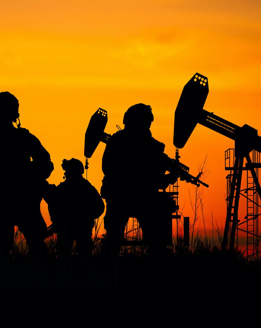 Экономисты Запада изучают большевиков: они прогнозируют народное хозяйство на основе моделей, разработанных в СССР век назад